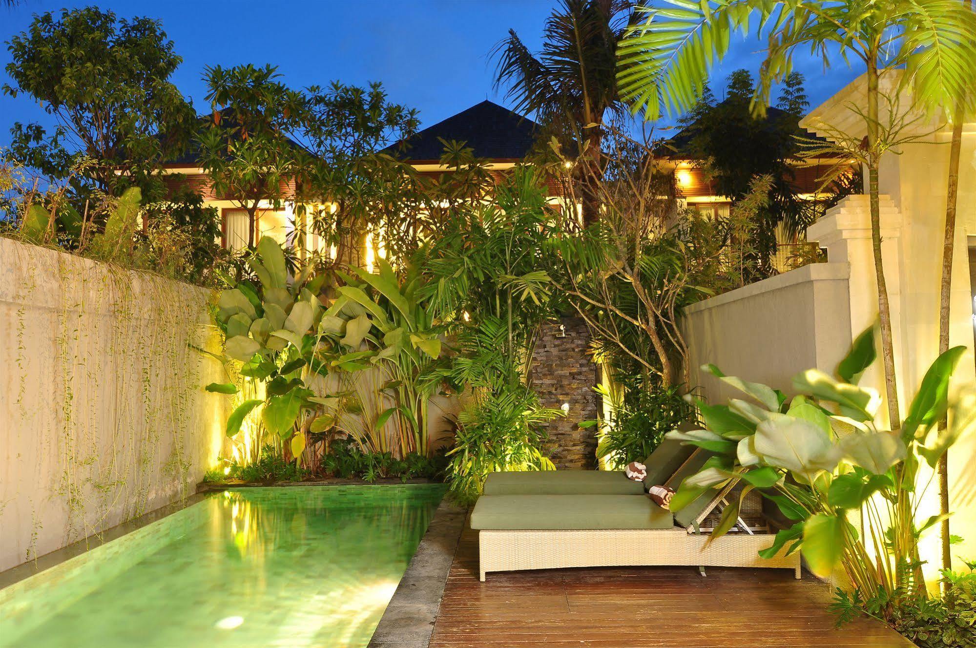 คัมเพ็ง วิลลา บาหลี Villa กูตา ภายนอก รูปภาพ