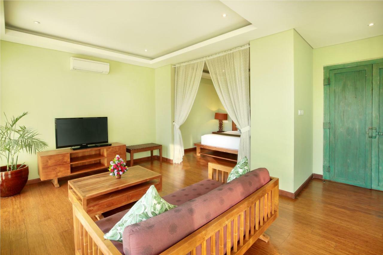 คัมเพ็ง วิลลา บาหลี Villa กูตา ภายนอก รูปภาพ